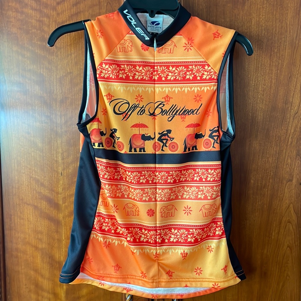 VOLER Cycling Tank Top, Little Red 2013, Off to Bollywood